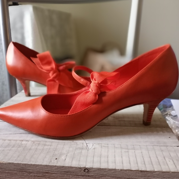 Tory Burch - Picture 2 of 4